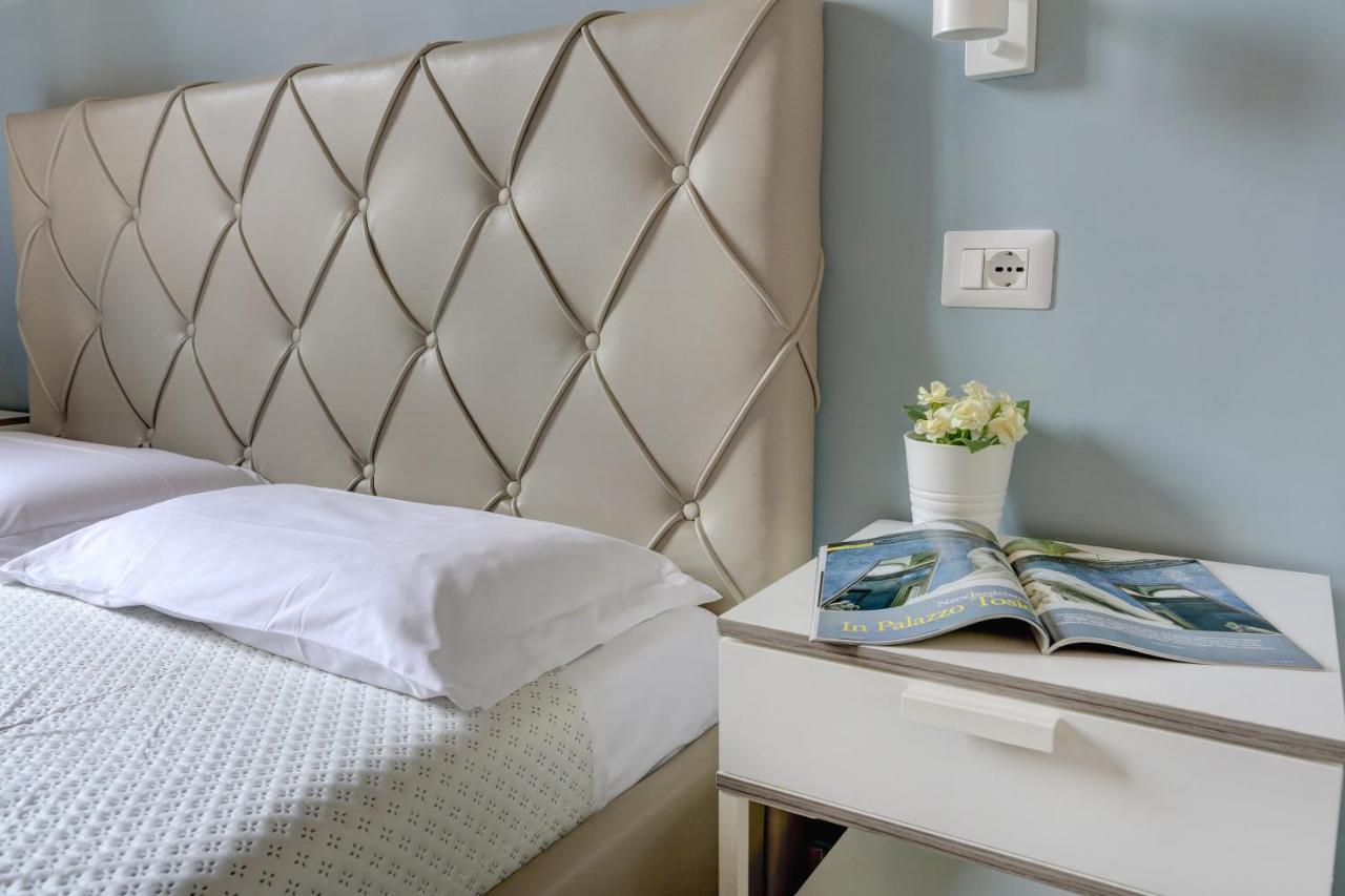 Claudia House Roma Termini Bed and Breakfast Buitenkant foto