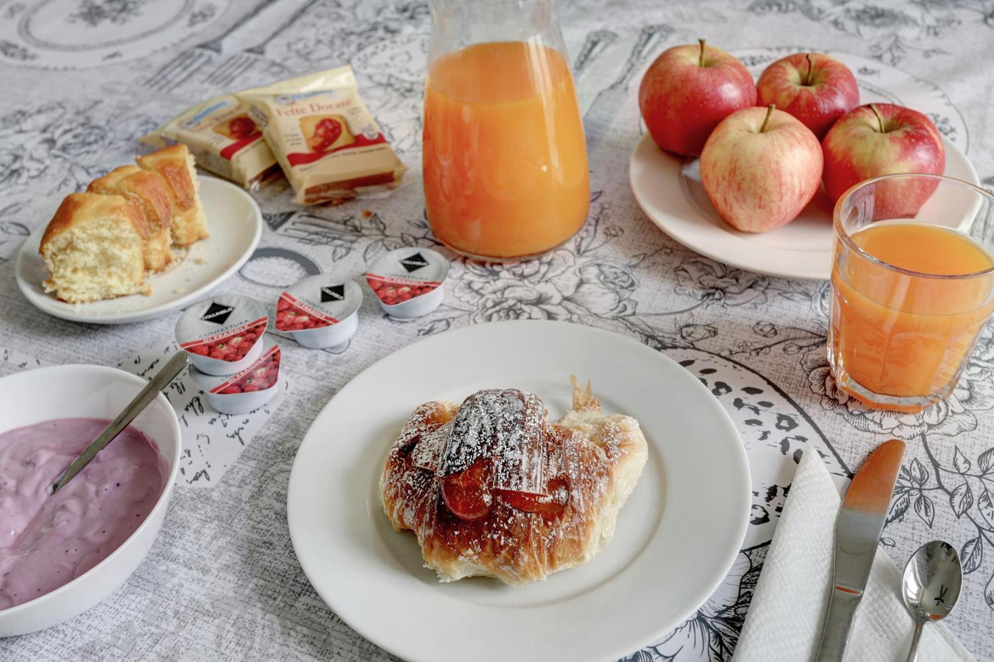 Claudia House Roma Termini Bed and Breakfast Buitenkant foto